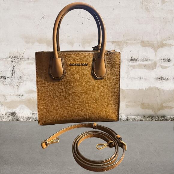 Michael Kors NWOT Mercer Medium Pebbled Leather Crossbody Bag in Luggage - Picture 1 of 8